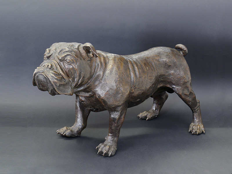 französische Bulldogge in Bronze